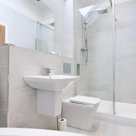 Hoxne - Daisy With Private Hot Tub בית נופש *